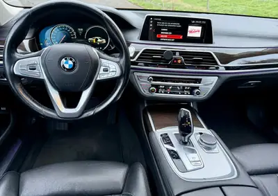 BMW 730Ld xDrive — Berline de prestige diesel, entretien BMW impeccable — Thumbnail 7