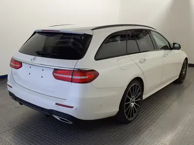 Mercedes-Benz E 220 d AMG Line — Break élégant, motorisation efficace et équipements premium — Miniatur 7