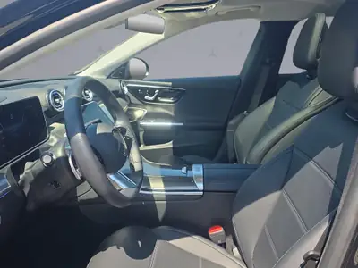 Mercedes-Benz C 200 AMG Line 4matic Kombi — Élégance et polyvalence hybride 2024 — Miniature 9