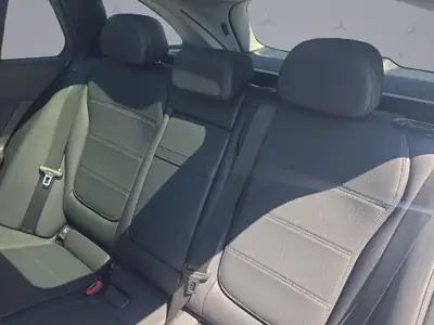 Mercedes-Benz C 200 AMG Line 4matic Kombi — Élégance et polyvalence hybride 2024 — Miniature 10