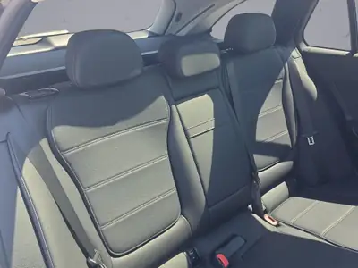 Mercedes-Benz C 200 AMG Line 4matic Kombi — Élégance et polyvalence hybride 2024 — Miniature 15