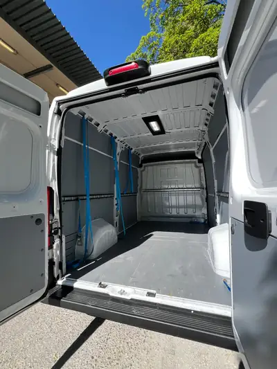 Fiat Ducato 79 kWh — Utilitaire électrique spacieux, kilométrage exceptionnel — tableau de bord