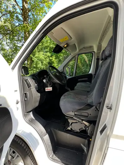 Fiat Ducato 79 kWh — Utilitaire électrique spacieux, kilométrage exceptionnel — Miniature 11