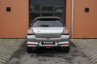 Suzuki Swift 1.2 Hybrid Compact+ — Citadine économe avec technologie hybride et équipements modernes — Miniature 9