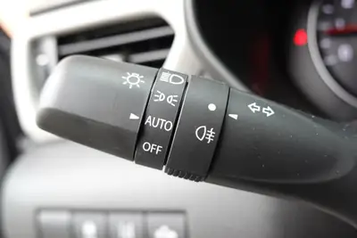 Suzuki Swift 1.2 Hybrid Compact+ — Citadine économe avec technologie hybride et équipements modernes — Miniature 15