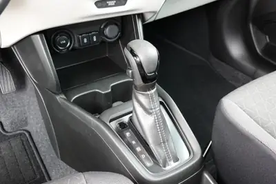 Suzuki Swift 1.2 Hybrid Compact+ — Citadine économe avec technologie hybride et équipements modernes — Miniature 21