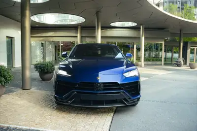Lamborghini Urus E-Gear Performante 60 Anniversario — Le SUV italien haute performance — Miniatur 10
