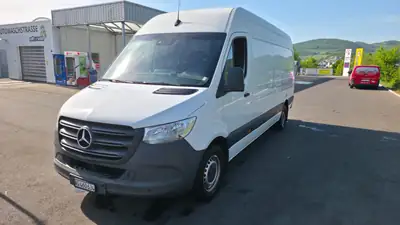 Mercedes-Benz Sprinter 314 CDI — Utilitaire fiable, 130 000 km, boîte automatique — intérieur