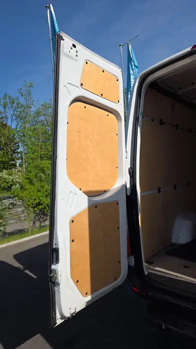 Mercedes-Benz Sprinter 314 CDI — Utilitaire fiable, 130 000 km, boîte automatique — Miniature 10