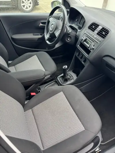VW Polo 1.2 Trendline — Citadine fiable, 40 000 km seulement — cruscotto