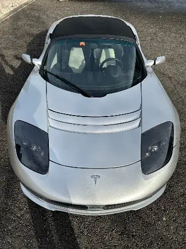 Tesla Roadster Sport 2012 — L'électrique décapotable culte, seulement 9 900 km — vista posteriore