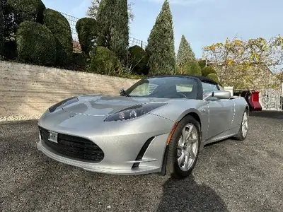 Tesla Roadster Sport 2012 — L'électrique décapotable culte, seulement 9 900 km — vista esterna