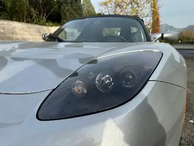Tesla Roadster Sport 2012 — L'électrique décapotable culte, seulement 9 900 km — Miniatura 9