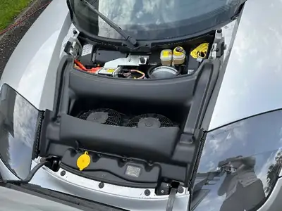 Tesla Roadster Sport 2012 — L'électrique décapotable culte, seulement 9 900 km — Miniatura 17