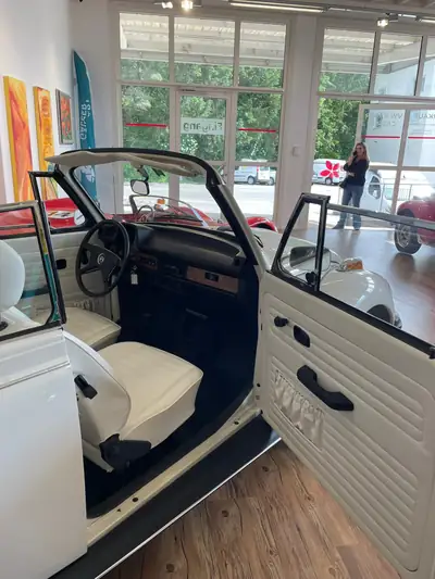 VW Käfer 1303 Cabriolet Triple White — Le dernier exemplaire d'Osnabrück, état d'origine préservé — détail