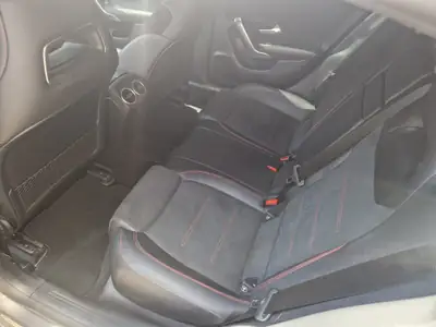 Mercedes-Benz CLA 250 AMG Line 4matic — Élégance sportive et polyvalence all-terrain — Thumbnail 19