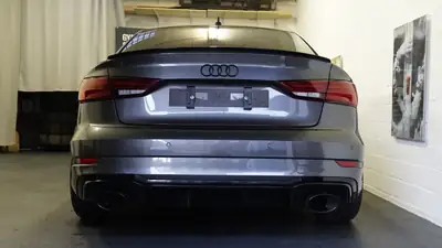 Audi RS3 Limousine 2.5 TFSI quattro — 400 ch, première main, impeccable — interior