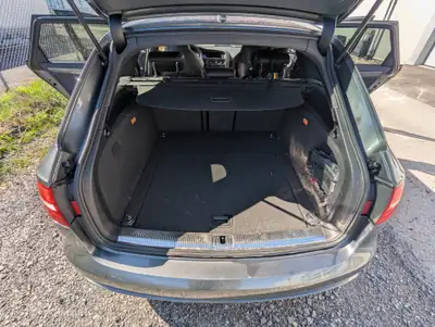 Audi RS4 Avant 4.2 V8 FSI — Performance et polyvalence, 139'000 km — Detail
