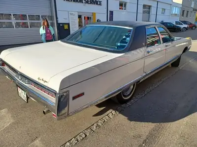 Chrysler New Yorker 1971 — Berline américaine de prestige, 349 ch et 92'000 km — arrière