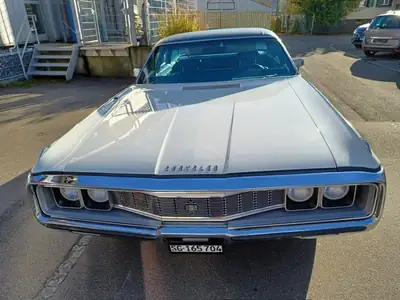 Chrysler New Yorker 1971 — Berline américaine de prestige, 349 ch et 92'000 km — côté