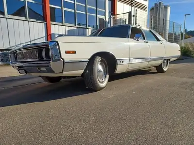 Chrysler New Yorker 1971 — Berline américaine de prestige, 349 ch et 92'000 km — Miniature 11