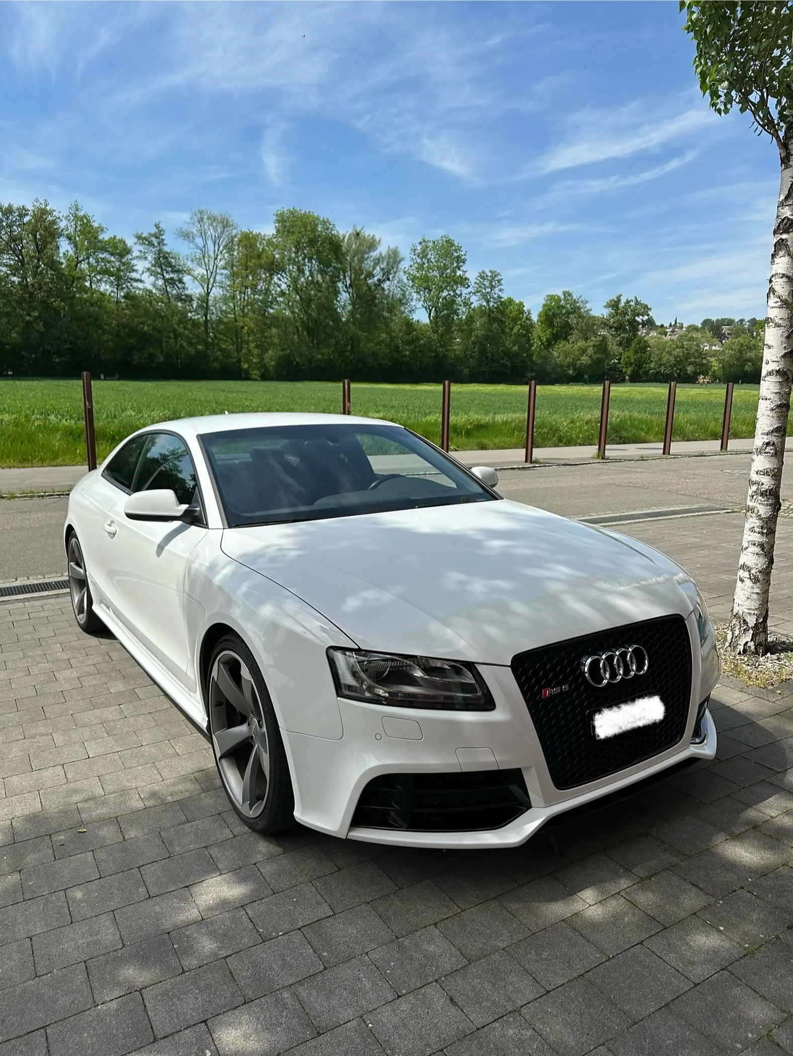 Audi RS5 4.2 V8 FSI Quattro — Coupé sportif légendaire, 450 ch sans compromis