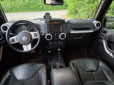 Jeep Wrangler 2.8 CRD Sahara X Unlimited — 4x4 diesel robuste, frais de révision complets — détail