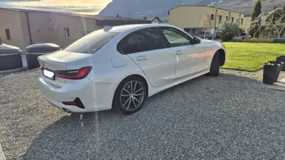 BMW 320d xDrive — Berline diesel performante, 98 000 km, entretien suivi — arrière