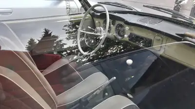 Volkswagen Karmann-Ghia 1959 — Chef-d'œuvre Coupé vintage, 48'000 km d'histoire — arrière
