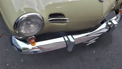 Volkswagen Karmann-Ghia 1959 — Chef-d'œuvre Coupé vintage, 48'000 km d'histoire — intérieur