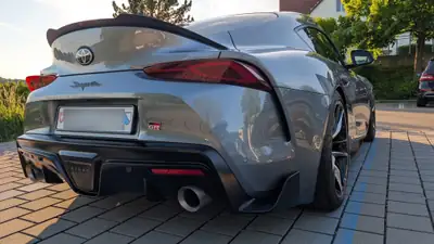Toyota Supra 3.0 T Premium 2021 — Coupé sportif haute performance, 55'000 km — vista posteriore