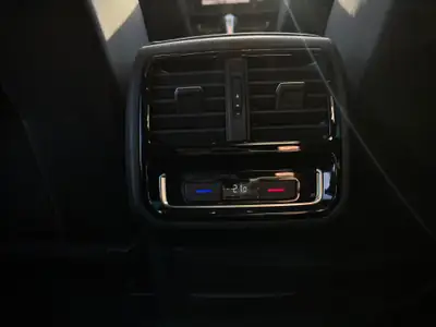 VW Passat 2.0 TDI 150 Highline DSG — Berline Familiale Efficiente, 110'000 km — Thumbnail 14