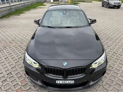 BMW M240 Coupé — 340 ch de performance pure, noir métallisé, 65'000 km — cruscotto