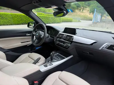 BMW M240 Coupé — 340 ch de performance pure, noir métallisé, 65'000 km — Miniatura 12