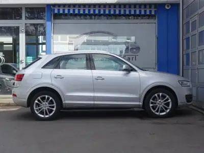 Audi Q3 2.0 TFSI quattro S-tronic — SUV compact dynamique, transmission intégrale — Thumbnail 8