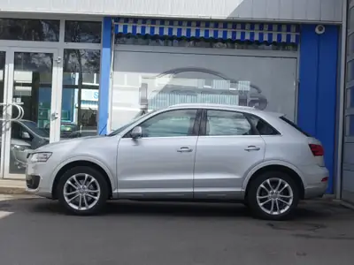 Audi Q3 2.0 TFSI quattro S-tronic — SUV compact dynamique, transmission intégrale — Thumbnail 7