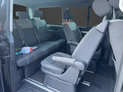 VW T5 2.0 TDI 4Motion — Fourgon polyvalent diesel, transmission intégrale et carnet de service à jour — Thumbnail 14