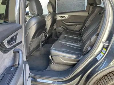 Audi SQ7 4.0 TDI quattro — SUV premium 435 ch, entretien récent, pneumatiques neufs — Miniature 14