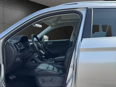 Skoda Kodiaq 2.0 TDI 190 — SUV 7 places robuste, tous terrains, très équipé — Miniature 8
