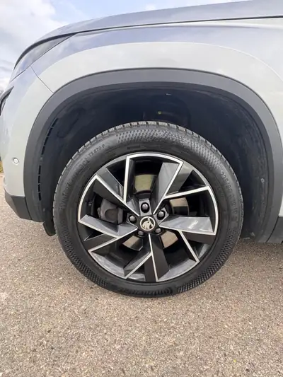 Skoda Kodiaq 2.0 TDI 190 — SUV 7 places robuste, tous terrains, très équipé — Miniature 16