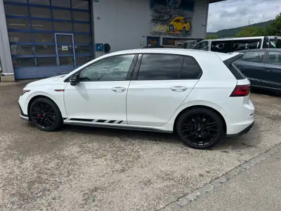 VW Golf 2.0 TSI GTI Clubsport — 301 ch, DSG et équipements premium — fianco