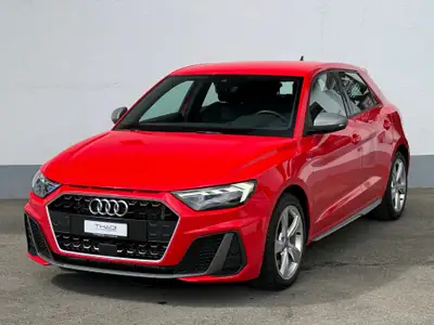 Audi A1 Sportback 40 TFSI S Line — Rouge métallisé, 200 ch, état impeccable — arrière