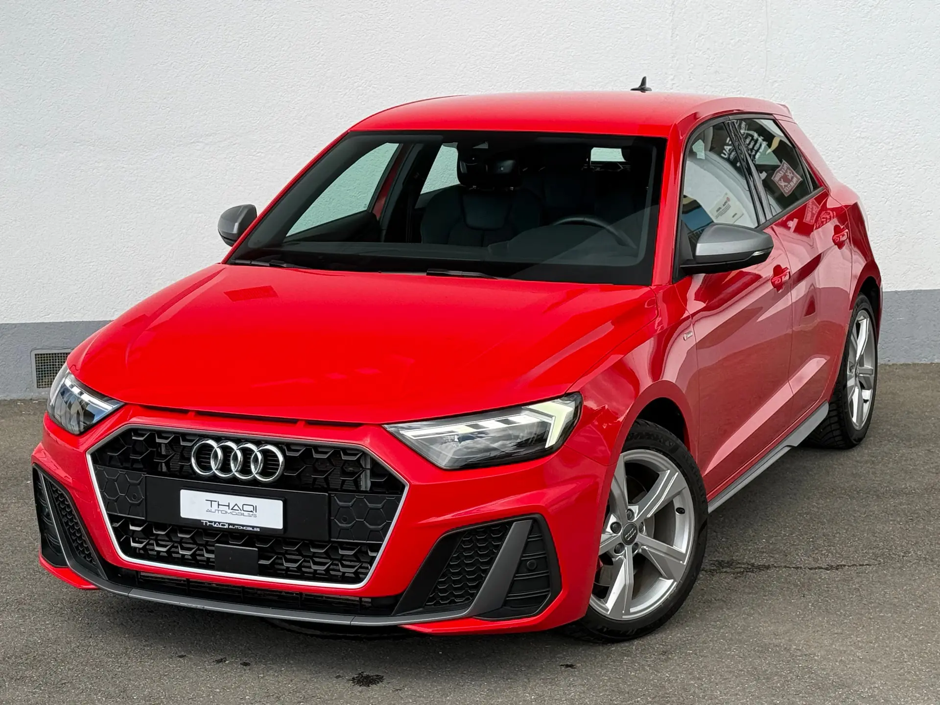 Audi A1 Sportback 40 TFSI S Line — Rouge métallisé, 200 ch, état impeccable