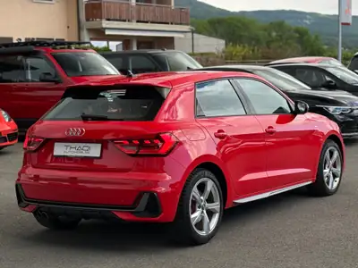 Audi A1 Sportback 40 TFSI S Line — Rouge métallisé, 200 ch, état impeccable — Miniature 9
