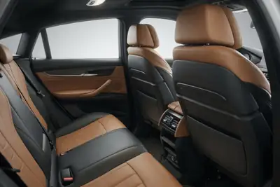 BMW X6 xDrive 40d — SUV coupé diesel puissant, 152 900 km, moteur V6 performant — Thumbnail 12