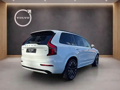Volvo XC90 2.0 T8 TE Plus Dark eAWD — SUV 7 places hybride rechargeable, 20 km seulement — Detail