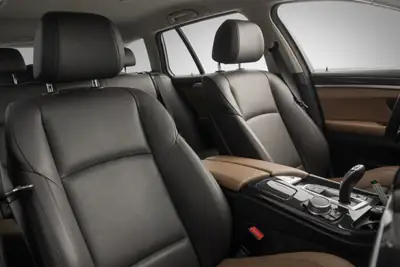BMW 520d Touring xDrive — Break diesel efficace, entretien économique — Miniature 14