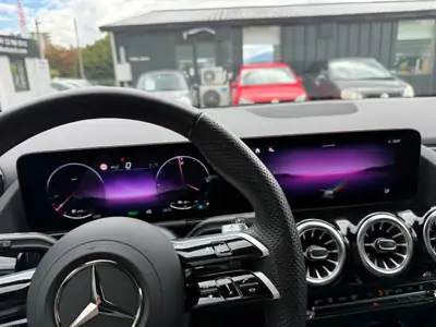 Mercedes-Benz GLA 250 e EQ Star — SUV hybride rechargeable, première main, garantie usine 10 ans — Miniature 8