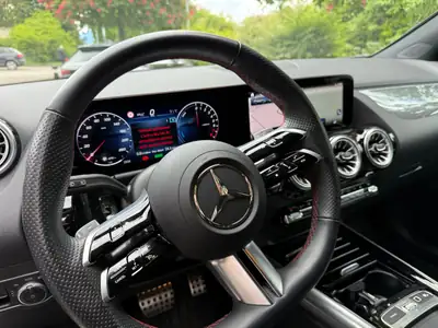 Mercedes-Benz GLA 250 e EQ Star — SUV hybride rechargeable, première main, garantie usine 10 ans — Miniature 15