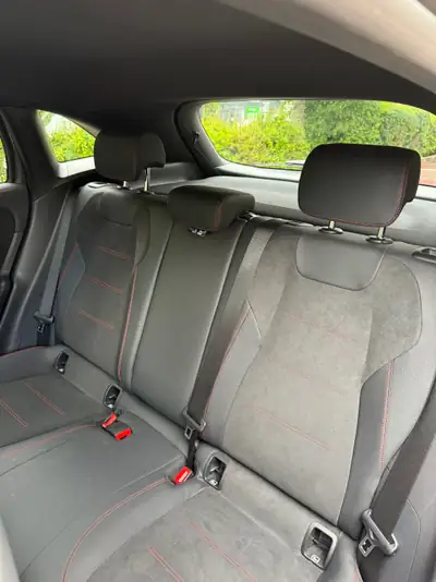 Mercedes-Benz GLA 250 e EQ Star — SUV hybride rechargeable, première main, garantie usine 10 ans — Miniature 16